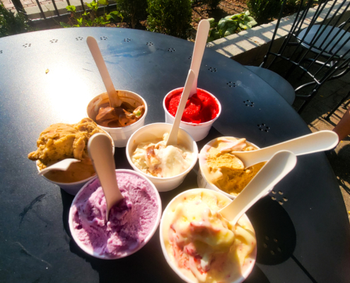 \Dessert Walking Tours Downtown burlington